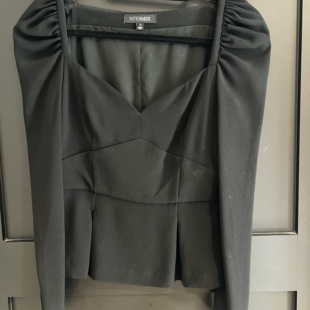 INTERMIX Black Ruched Sleeve Top